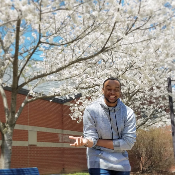 Meet your Posher, Alex - Picture 1 of 1